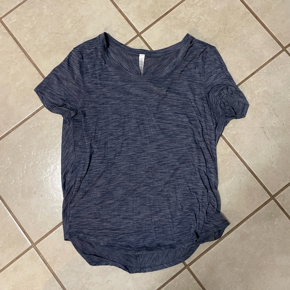 Navy blue Lululemon t shirt! Size 8!!